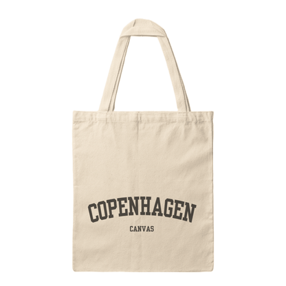 Beige totebag fra Copenhagen canvas. Perfekt accessory til sommer outfittet.